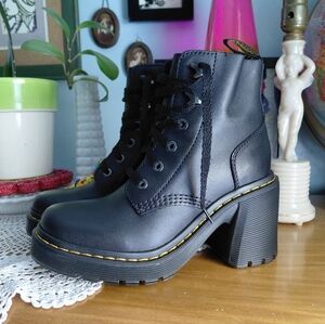 New Dr Doc Martens black leather block heel Jesy Sendal platform boots Womens 7